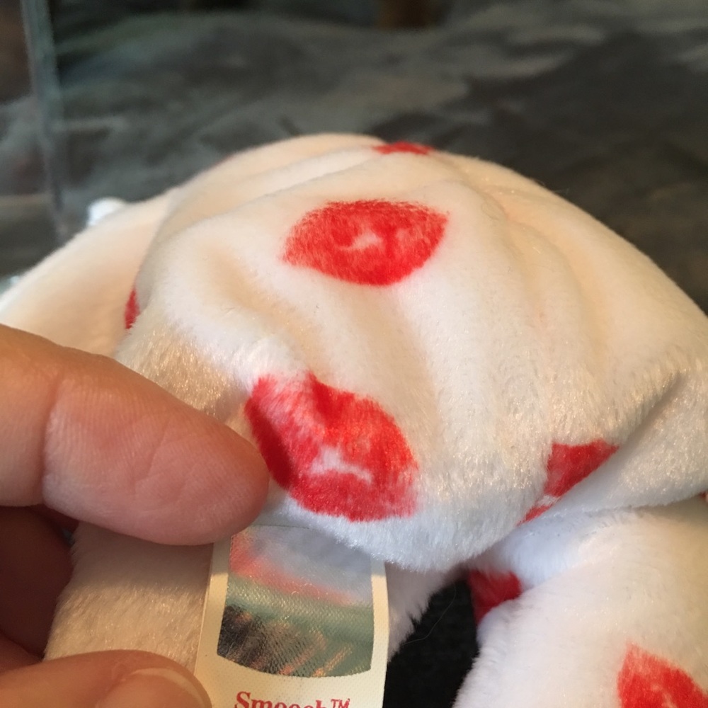 Smooch Beanie Bear - Picture 3 of 4
